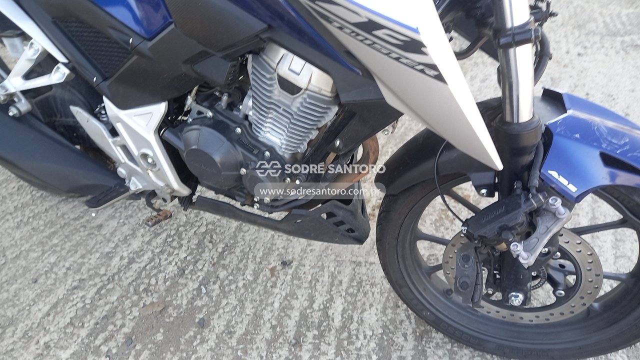 Honda CB 300f Twister Abs - 2026/2026 — foto 11 de 12