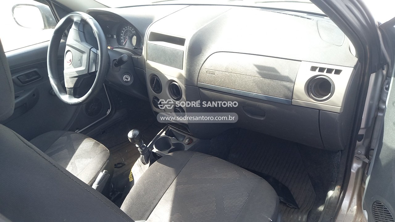 Fiat Palio Fire - 2014/2014 — foto 8 de 12