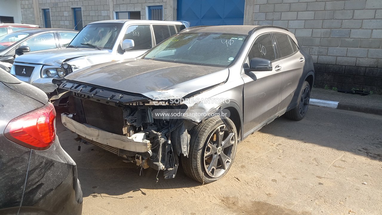Mercedes-benz Gla 200 FF - 2018/2019 — foto 3 de 12