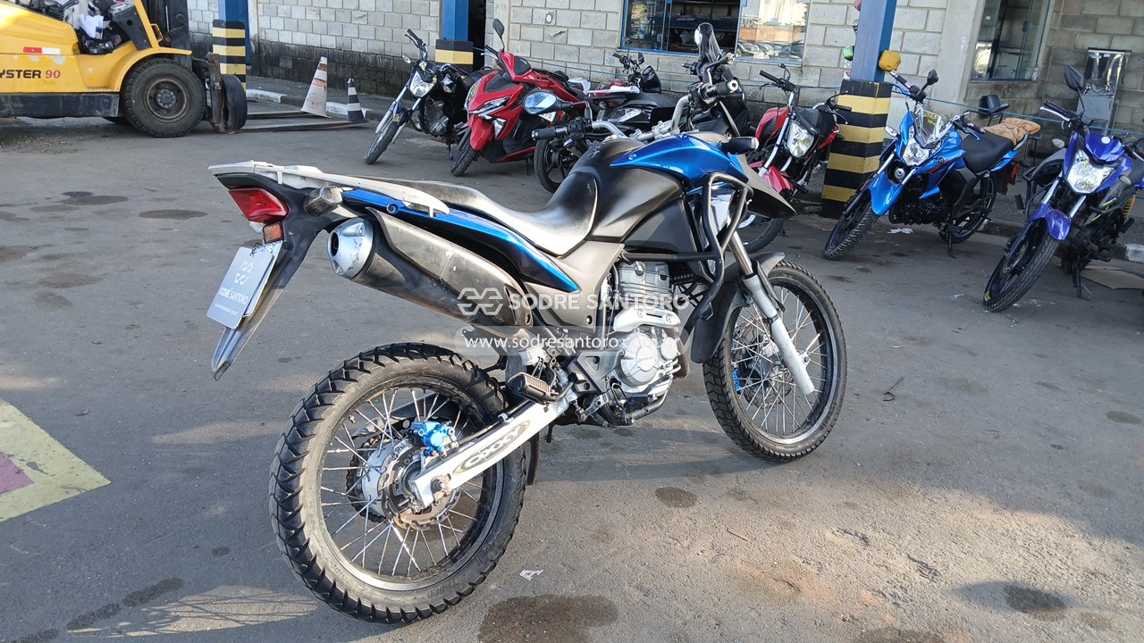 Honda Xre 300 - 2014/2015 — foto 4 de 12