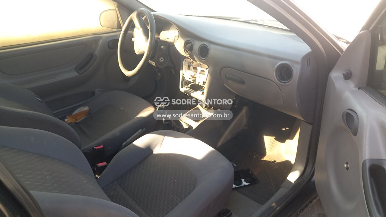 Chevrolet Celta - 2001/2001 — foto 7 de 12