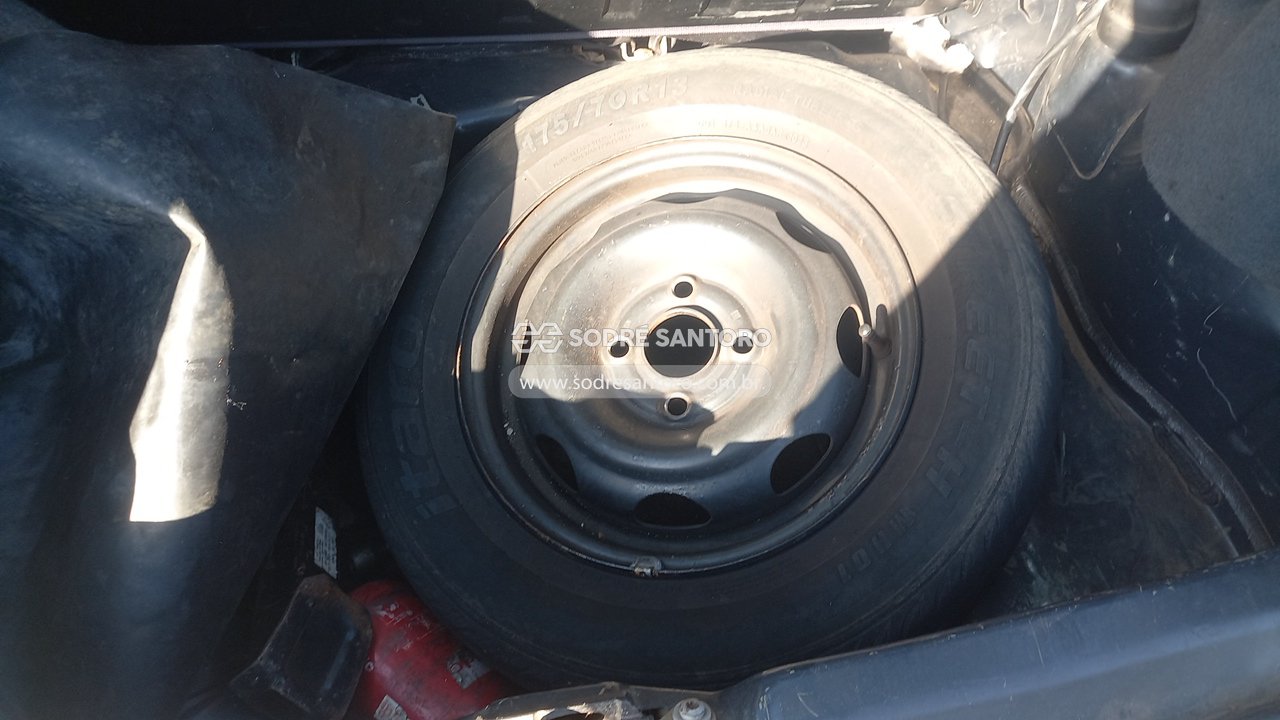 Chevrolet Celta - 2001/2001 — foto 9 de 12