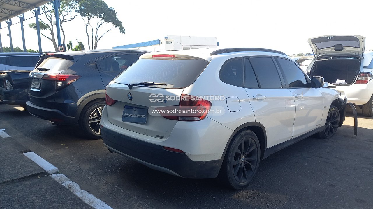 Bmw X1 Sdrive 1.8i Vl31 - 2011/2012 — foto 4 de 12