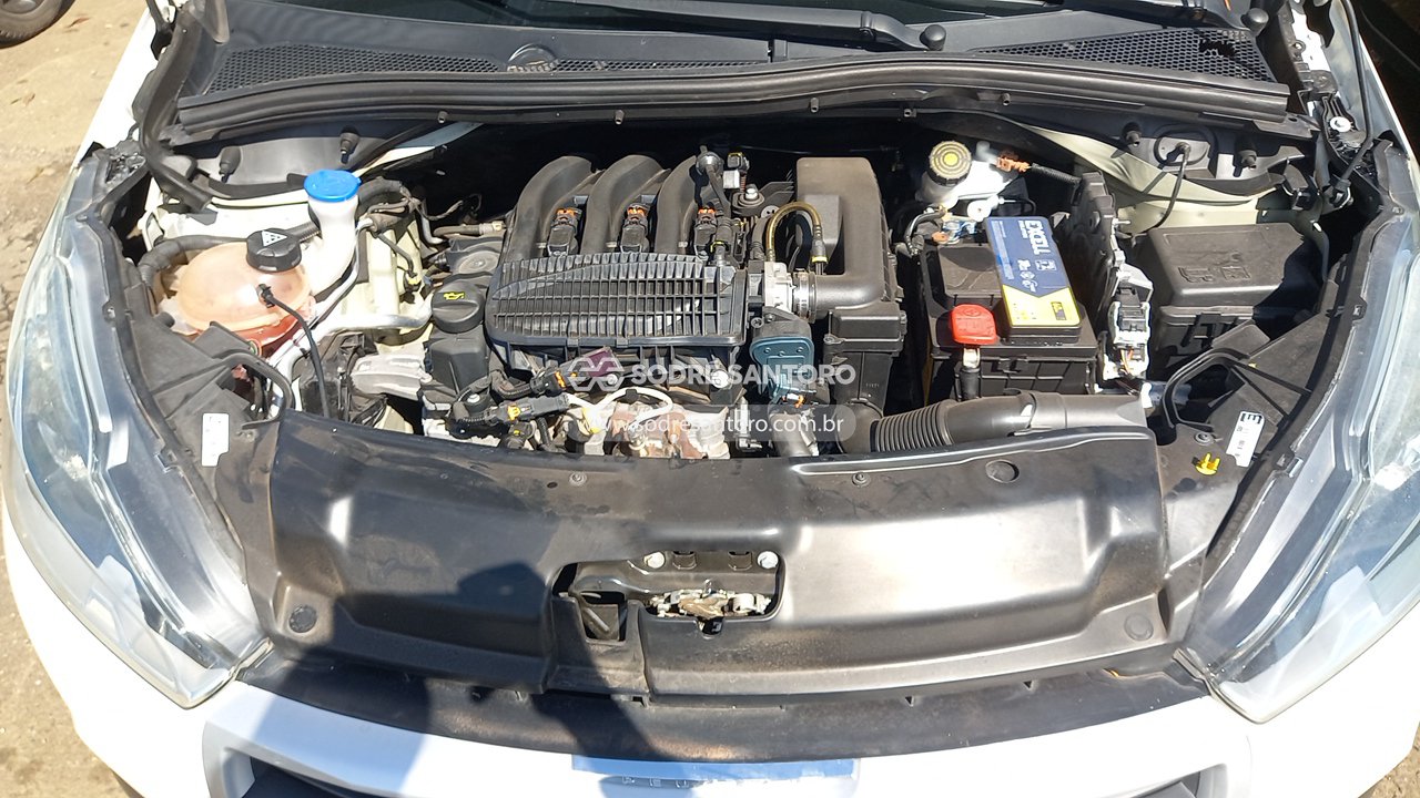Peugeot 208 Act Pack MT - 2017/2017 — foto 5 de 12