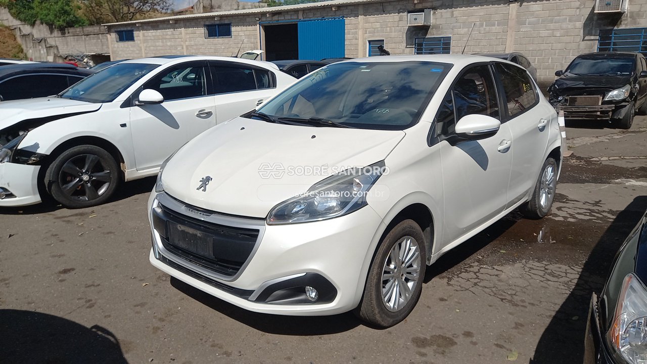 Peugeot 208 Act Pack MT - 2017/2017 — foto 3 de 12