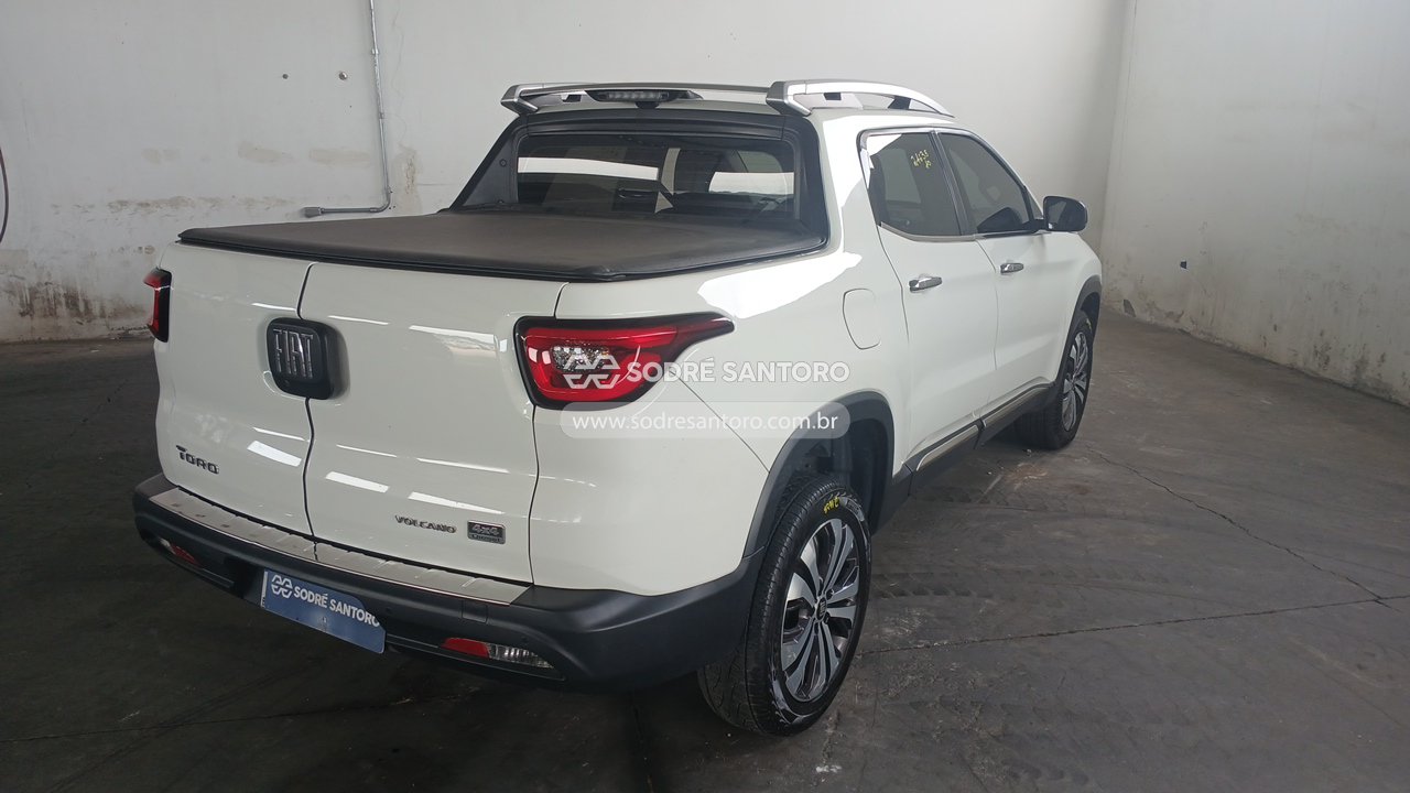 Fiat Toro Volc At9 4x4 - 2022/2022 — foto 4 de 12