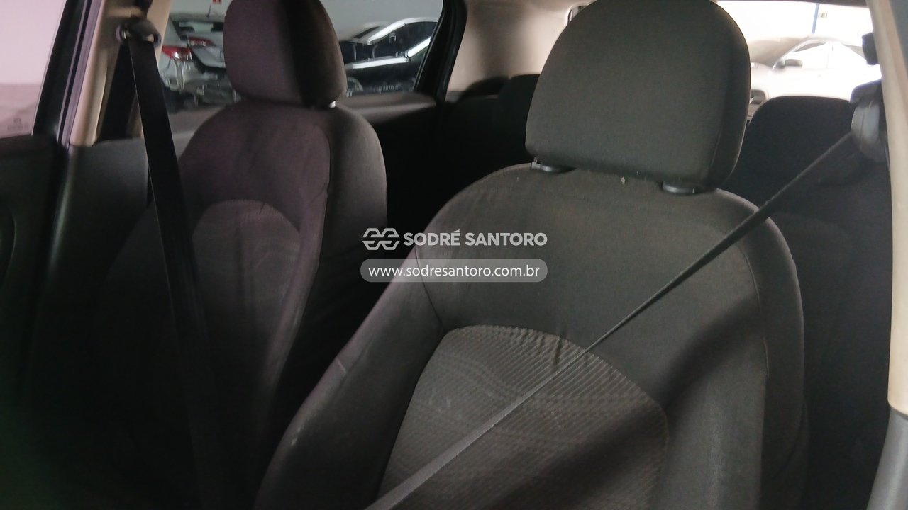 Fiat Punto Elx 1.4 - 2009/2010 — foto 9 de 12