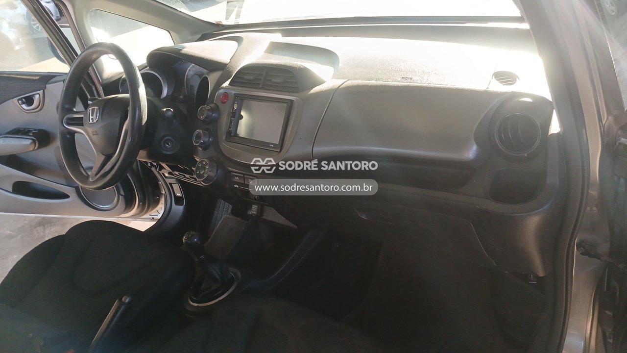 Honda Fit LX Flex - 2008/2009 — foto 8 de 12