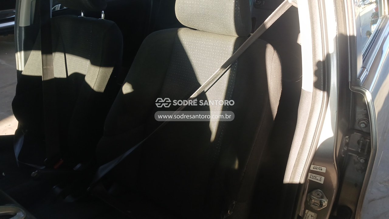 Honda Fit LX Flex - 2008/2009 — foto 9 de 12