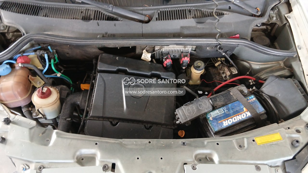 Fiat Doblo Essence 1.8 - 2015/2016 — foto 5 de 12