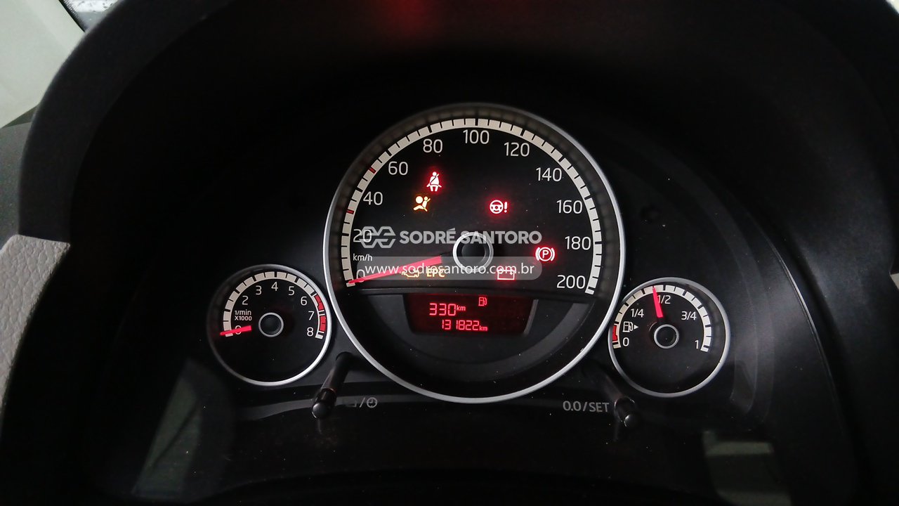 Volkswagen UP Move MA - 2014/2015 — foto 7 de 12