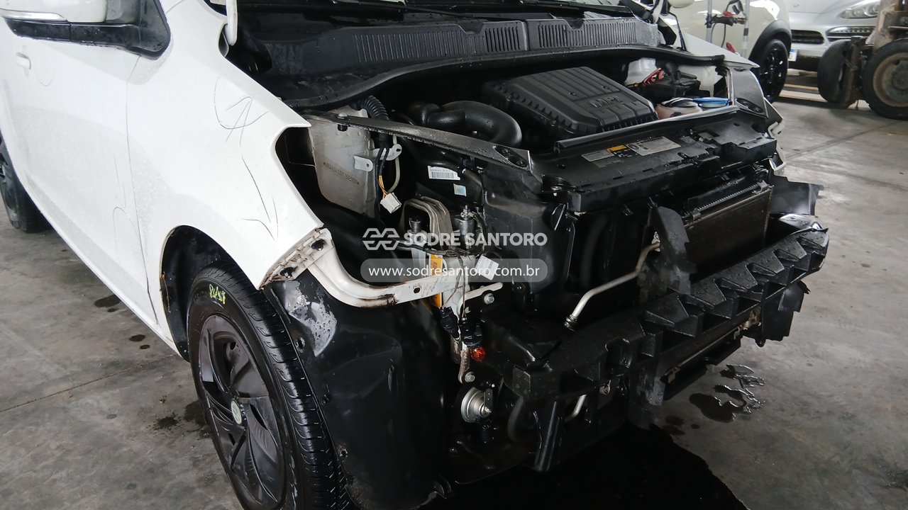 Volkswagen UP Move MA - 2014/2015 — foto 11 de 12