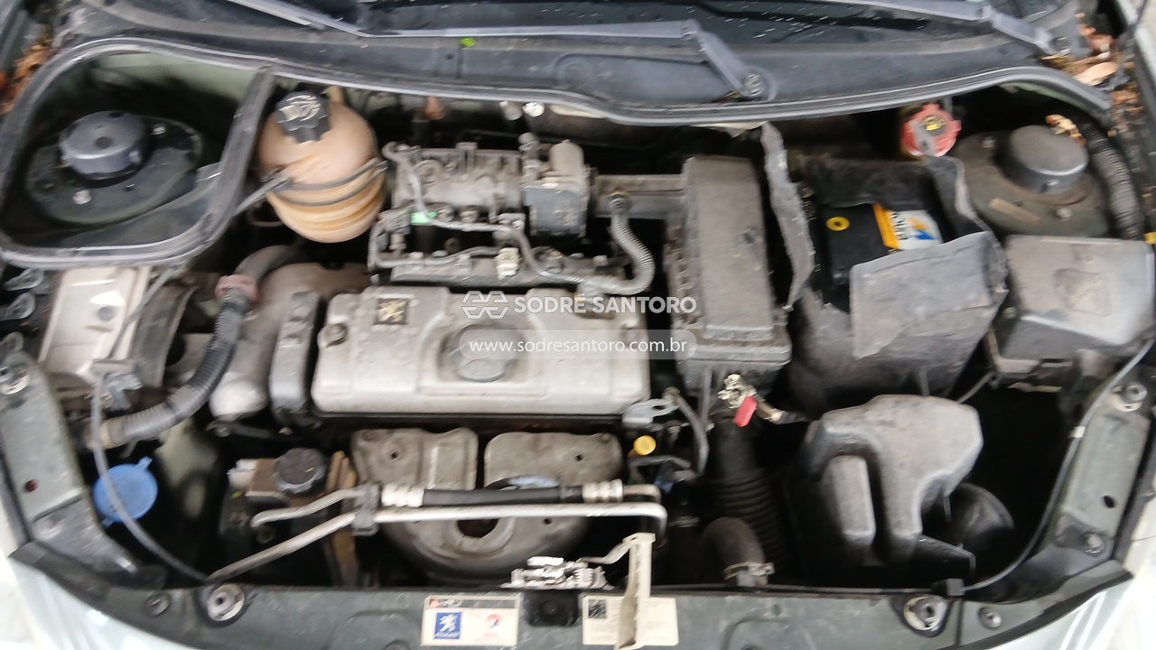 Peugeot 207 Passion XR S - 2009/2010 — foto 5 de 12