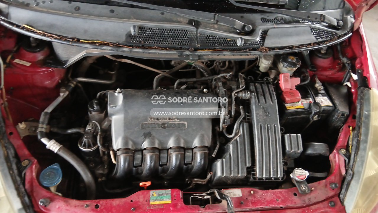 Honda Fit LX - 2004/2004 — foto 5 de 11