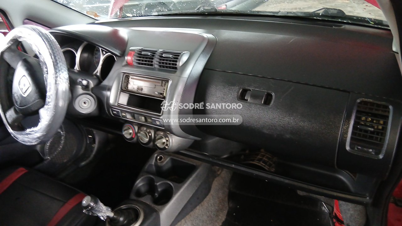 Honda Fit LX - 2004/2004 — foto 7 de 11