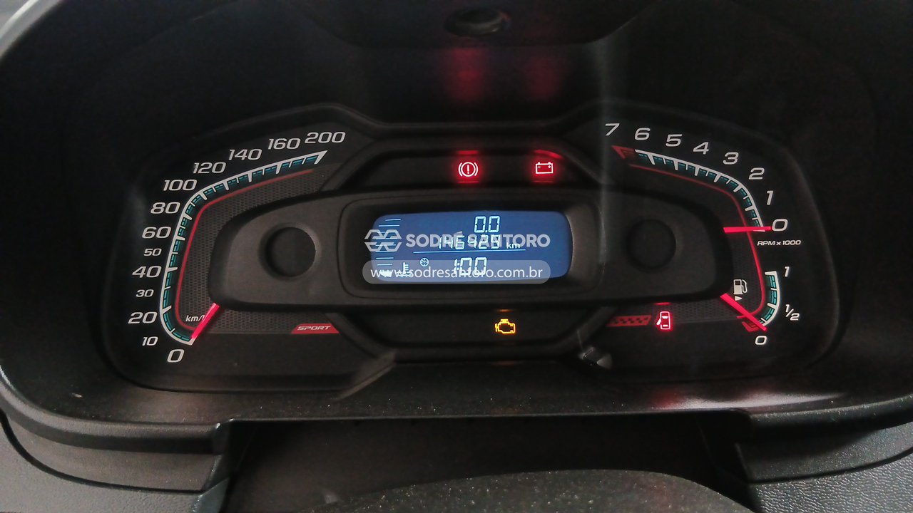 Chevrolet Montana Sport - 2014/2015 — foto 7 de 12