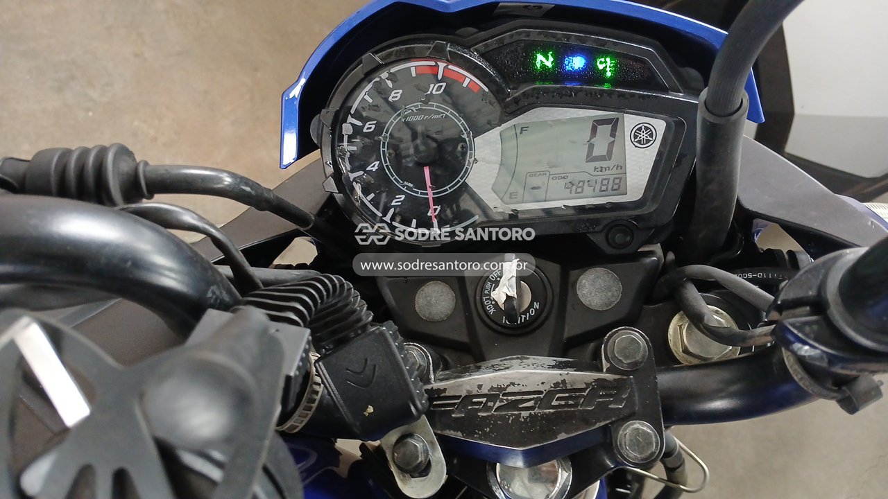 Yamaha YS 150 Fazer Sed - 2015/2016 — foto 8 de 12