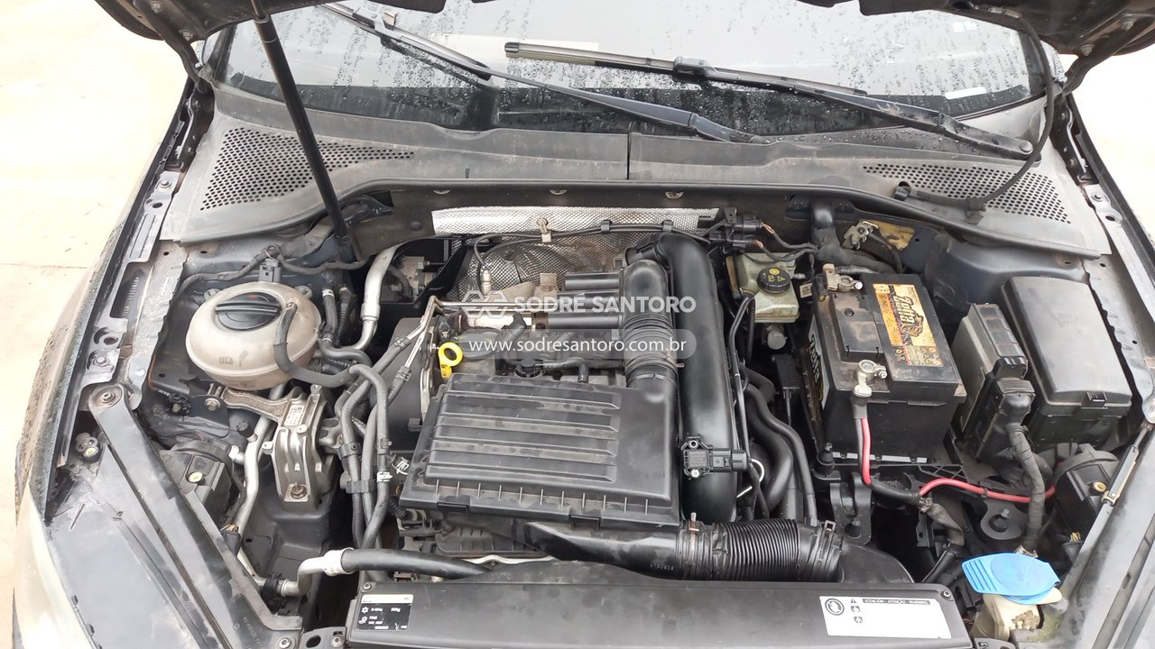Volkswagen Golf Highline AA - 2013/2014 — foto 5 de 12