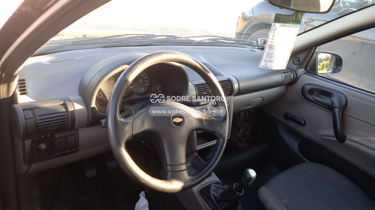 Chevrolet Classic LS - 2012/2013 — foto 6 de 12