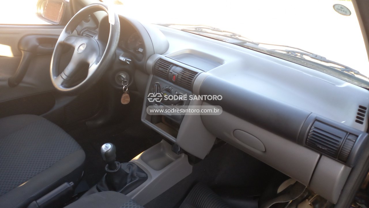 Chevrolet Classic LS - 2012/2013 — foto 7 de 12