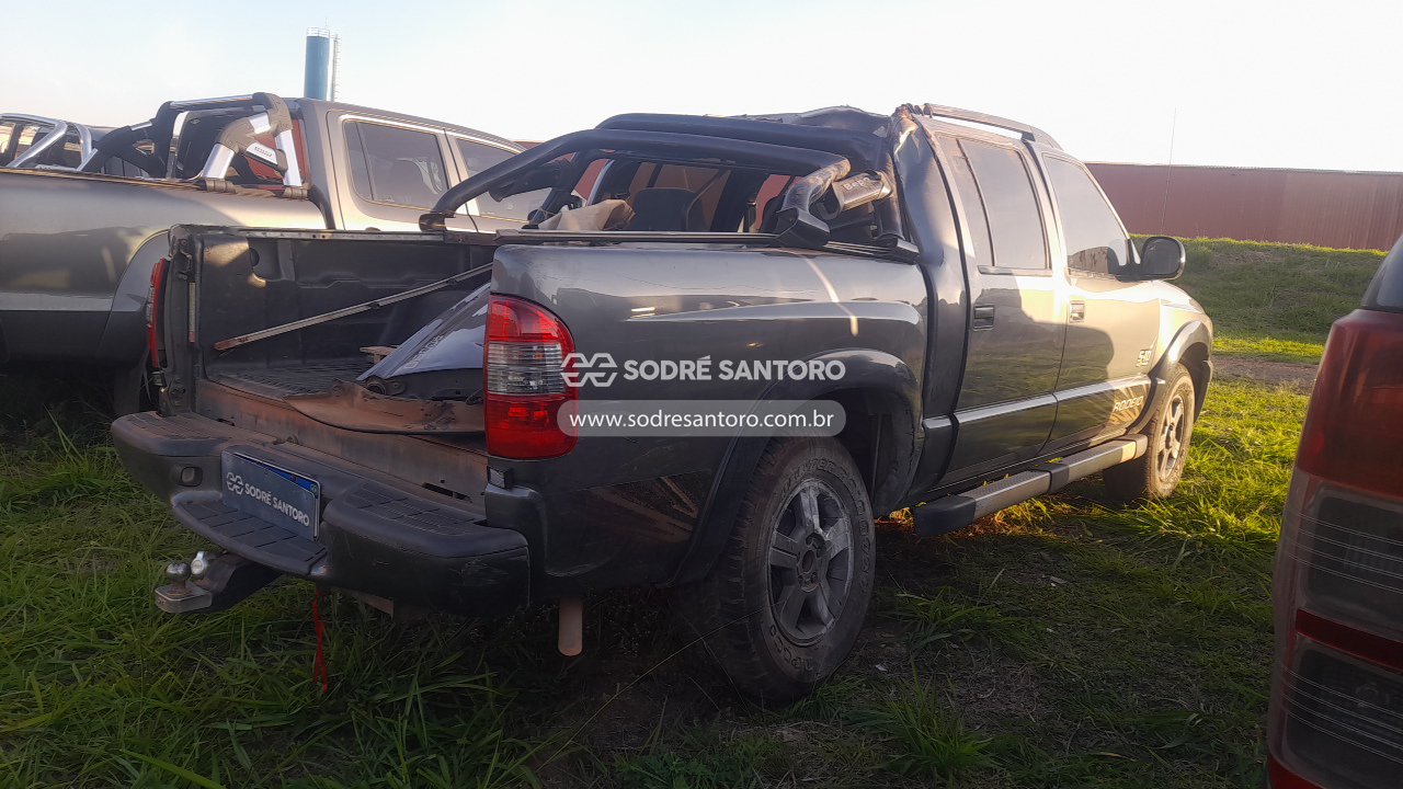 Chevrolet S10 Rodeio - 2011/2011 — foto 4 de 12
