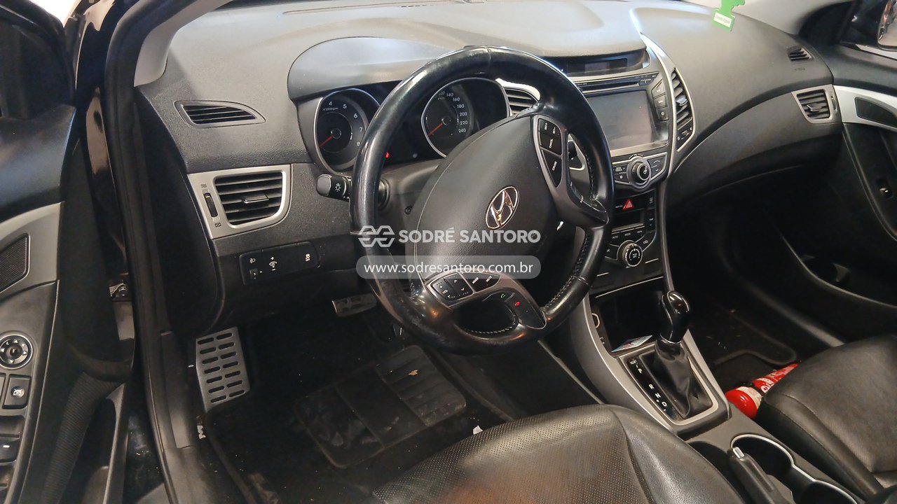 Hyundai Elantra - 2014/2015 — foto 6 de 10