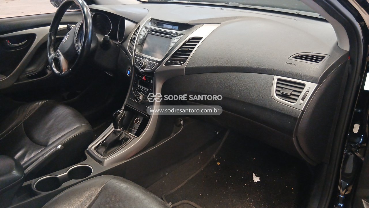 Hyundai Elantra - 2014/2015 — foto 7 de 10