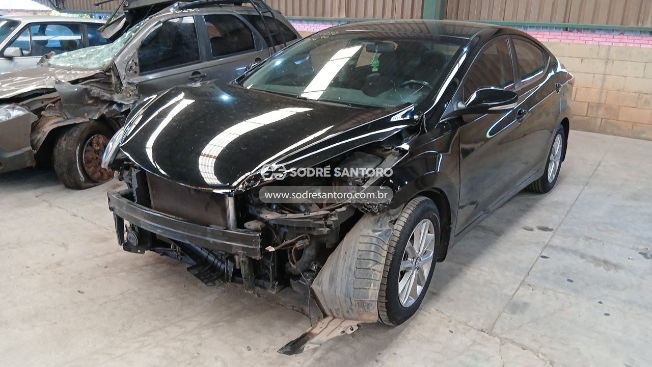 Hyundai Elantra - 2014/2015 — foto 3 de 10