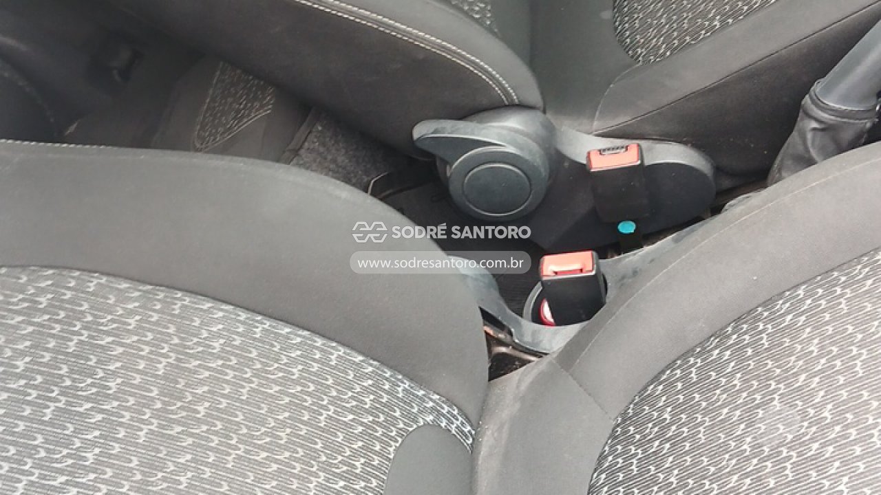 Fiat Uno Attractive 1.0 - 2020/2021 — foto 8 de 8