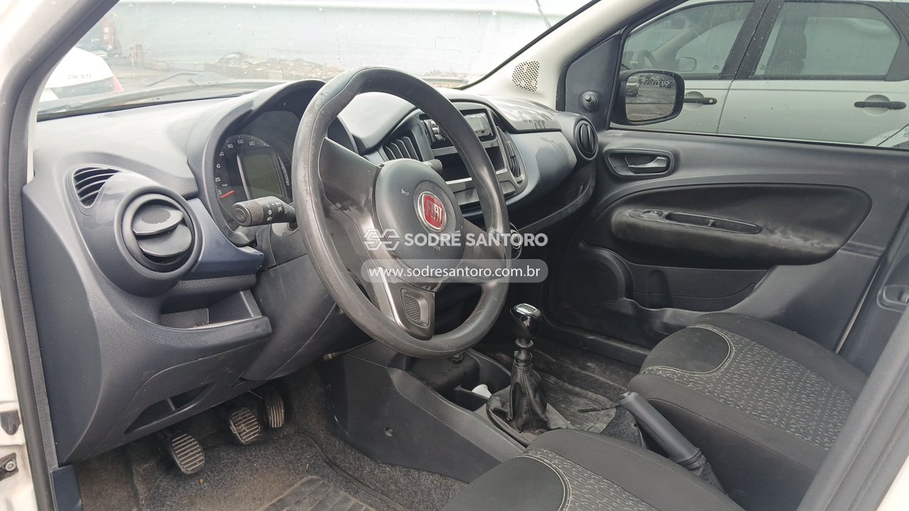 Fiat Uno Attractive 1.0 - 2020/2021 — foto 6 de 8