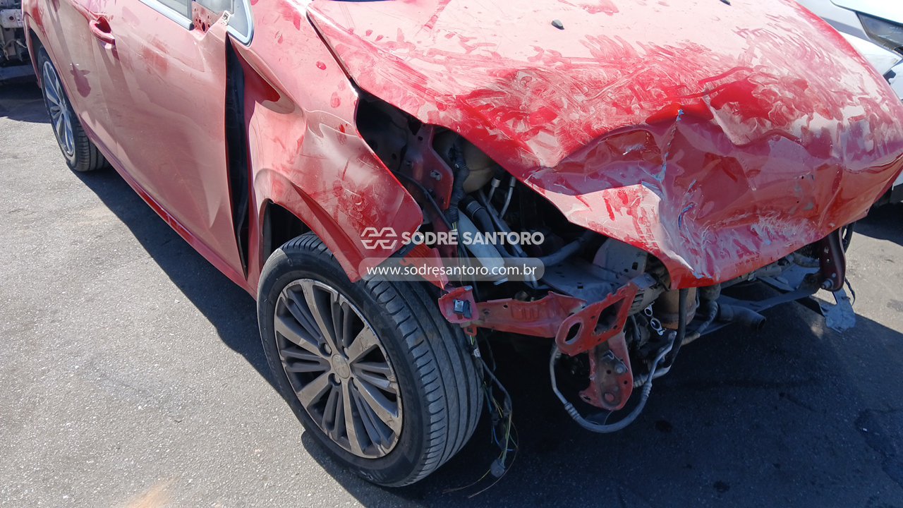 Peugeot 208 Griffe AT - 2017/2017 — foto 11 de 12