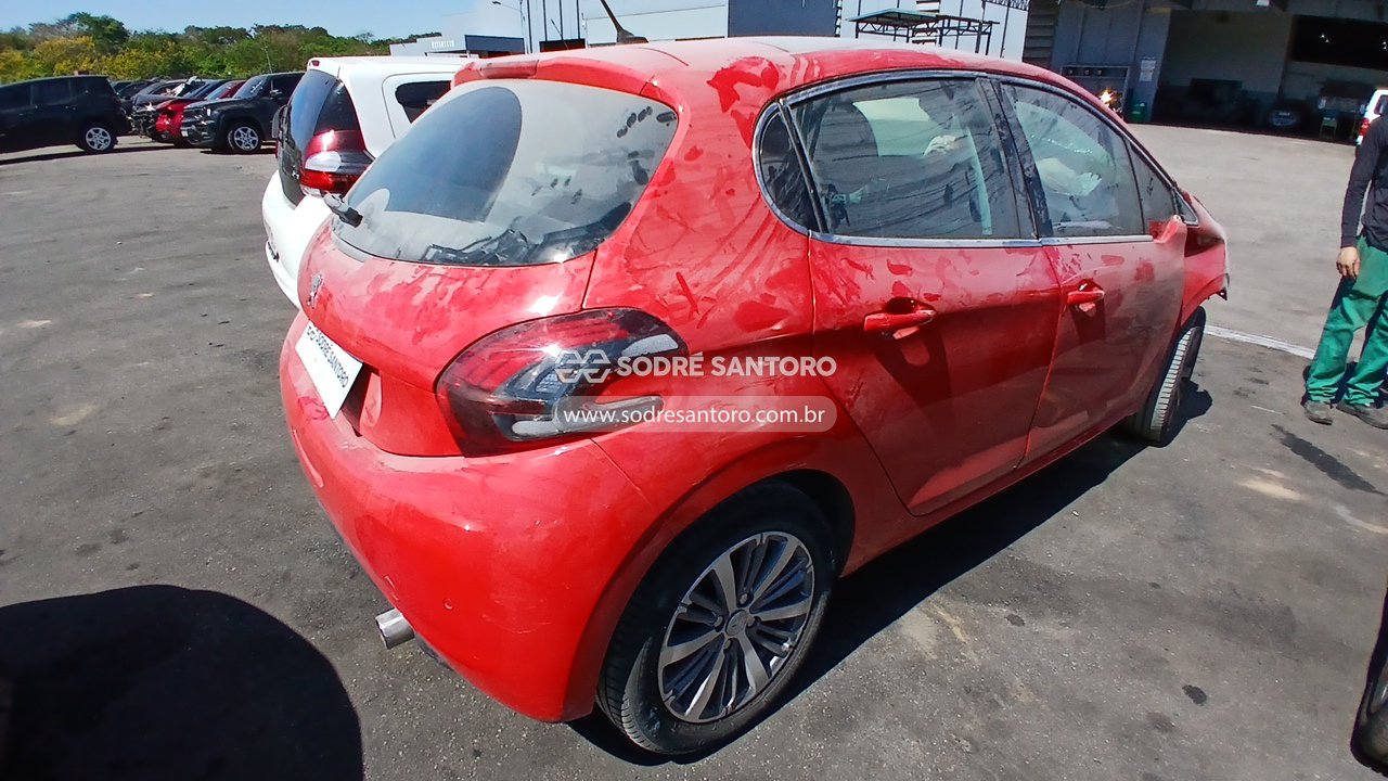 Peugeot 208 Griffe AT - 2017/2017 — foto 4 de 12