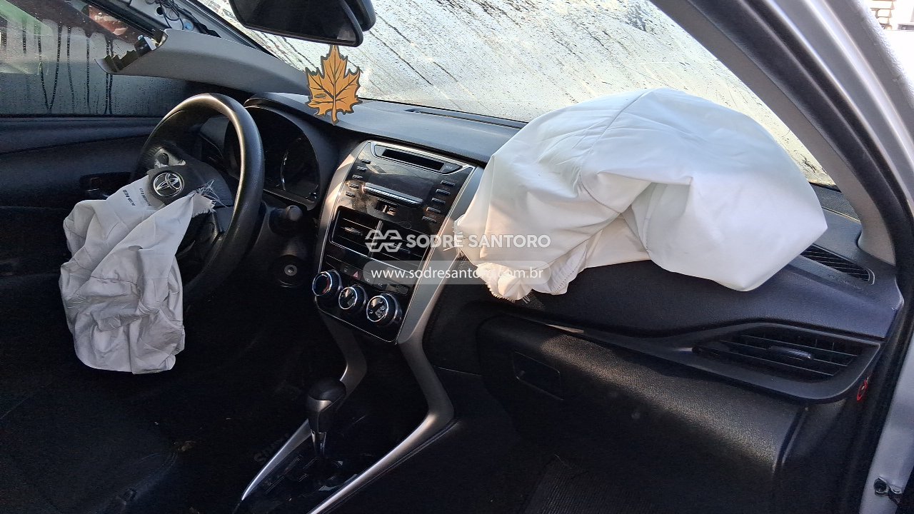 Toyota Yaris SD XL 15 AT - 2018/2019 — foto 7 de 9