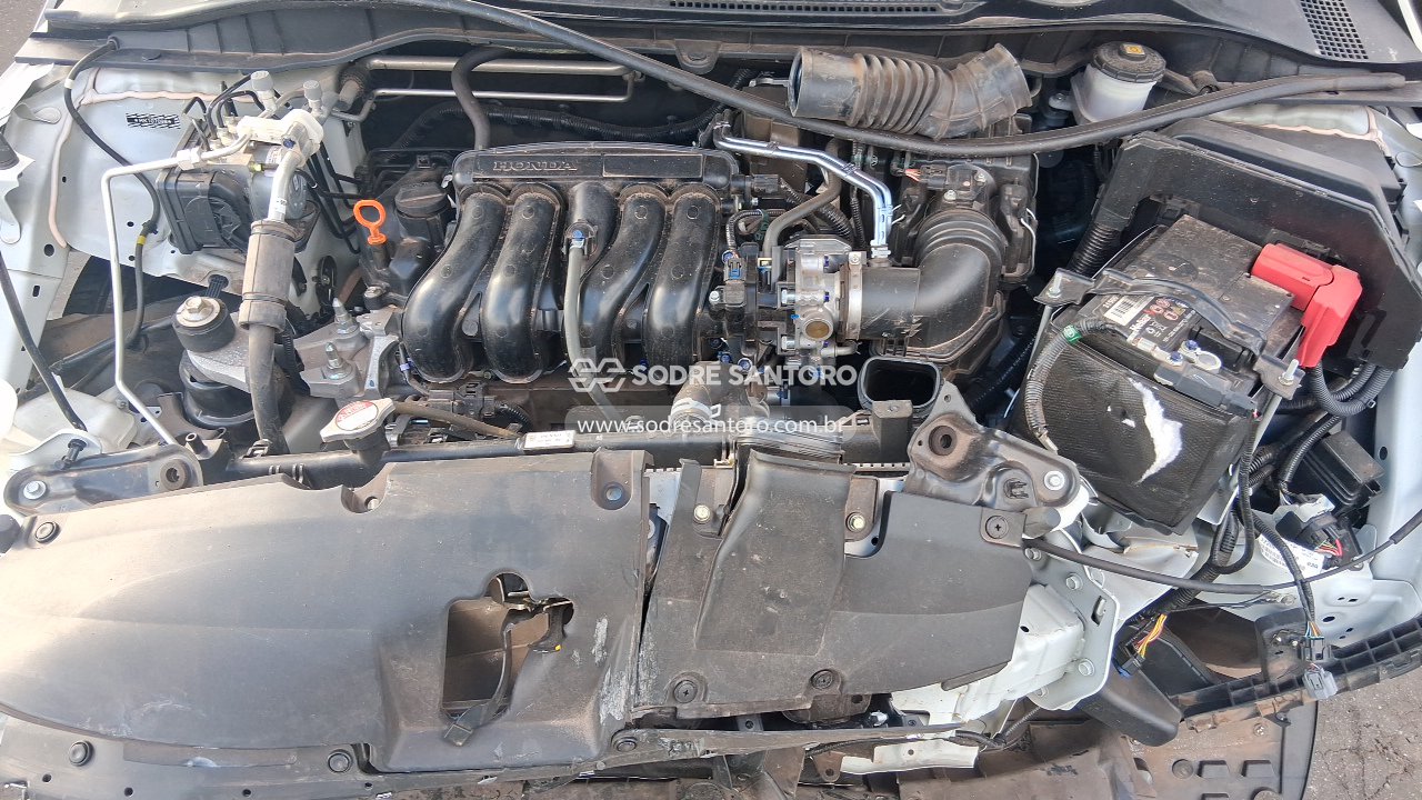 Honda City Touring - 2023/2024 — foto 5 de 12