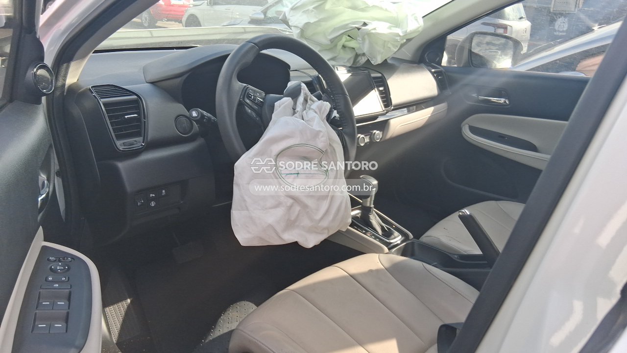 Honda City Touring - 2023/2024 — foto 6 de 12