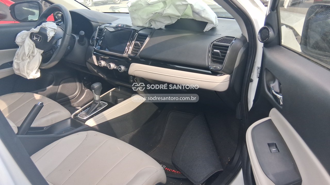 Honda City Touring - 2023/2024 — foto 7 de 12
