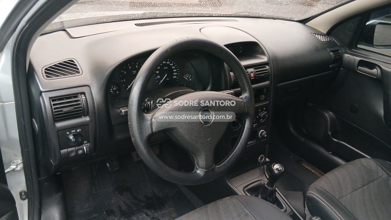 Chevrolet Astra GL - 2000/2001 — foto 6 de 12