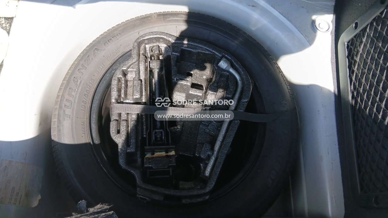 Volkswagen Fox 1.6 Prime - 2011/2012 — foto 10 de 12