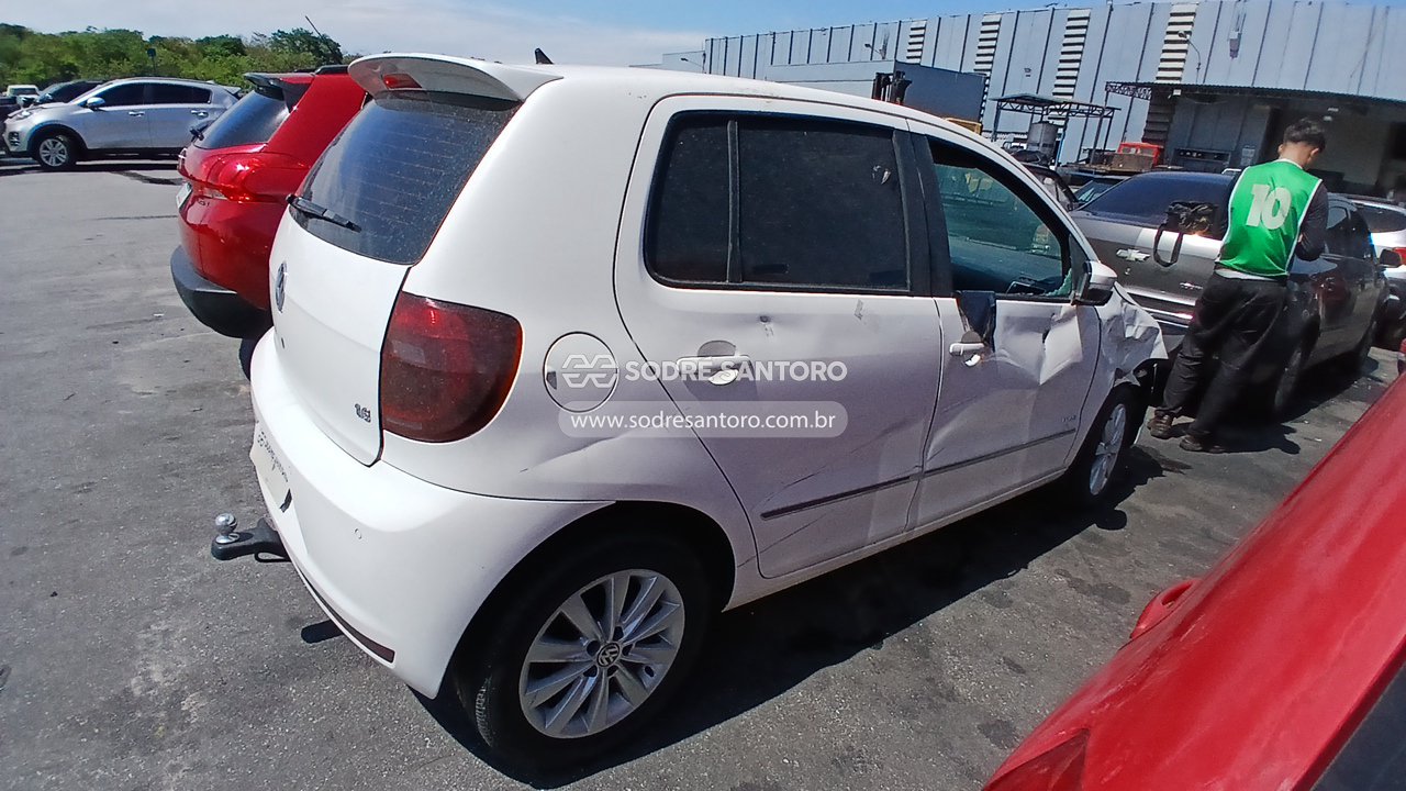 Volkswagen Fox 1.6 Prime - 2011/2012 — foto 4 de 12
