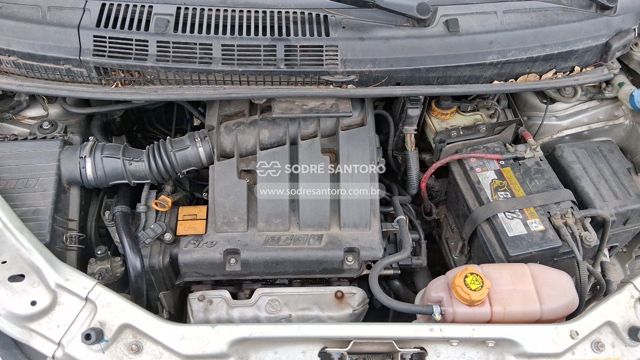 Fiat Idea Attractive 1.4 - 2013/2014 — foto 5 de 9