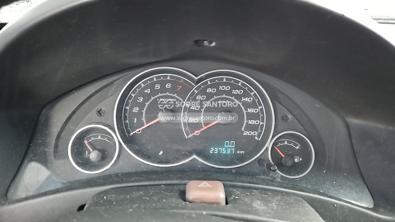 Chevrolet Prisma 1.4l LT - 2012/2012 — foto 7 de 12