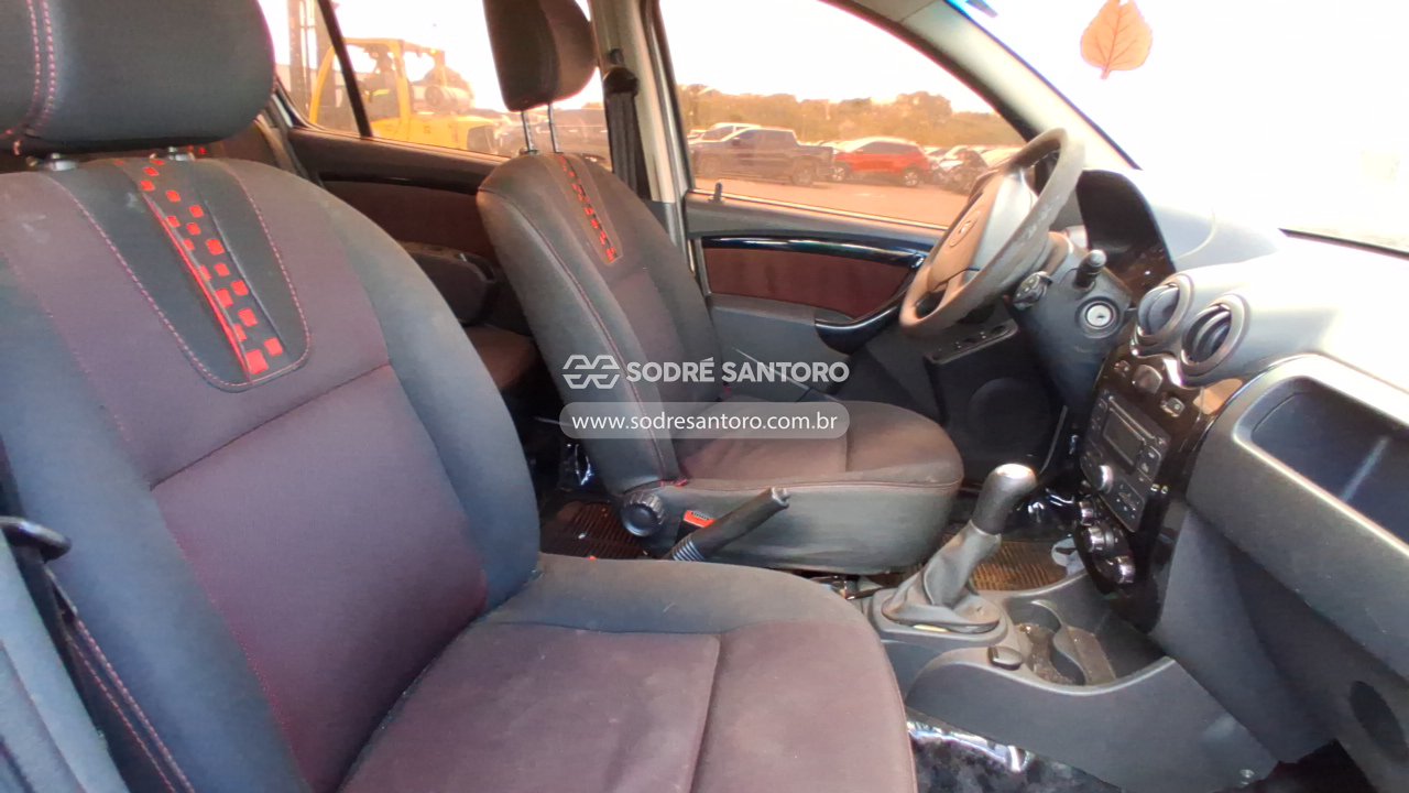 Renault Sandero Stepway - 2012/2012 — foto 9 de 10