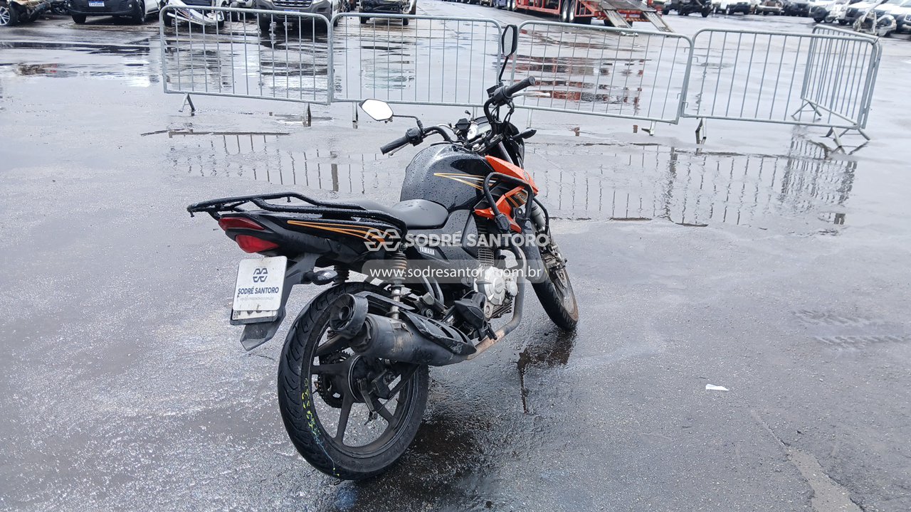 Yamaha YS 150 Fazer ED - 2015/2015 — foto 4 de 8