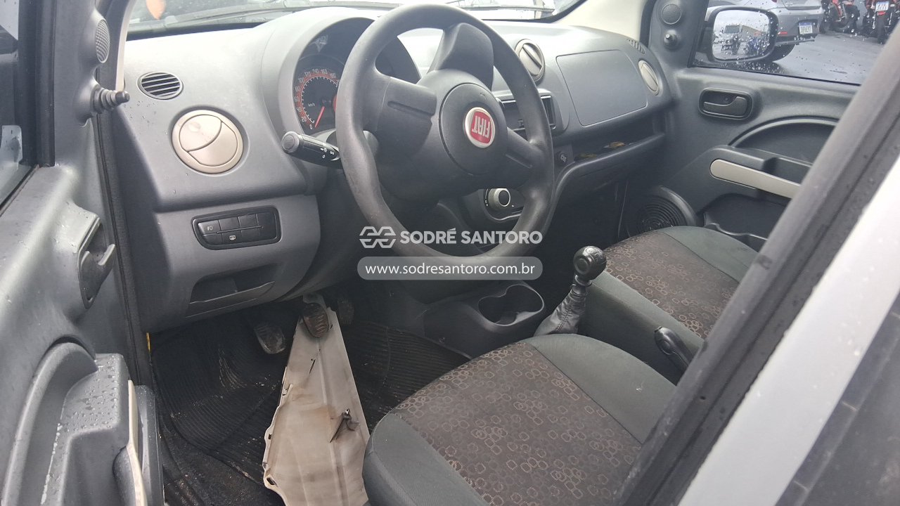 Fiat Uno Vivace 1.0 - 2010/2011 — foto 6 de 12