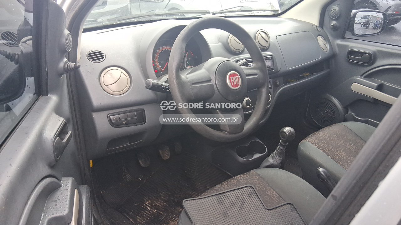 Fiat Uno Vivace 1.0 - 2010/2011 — foto 8 de 12