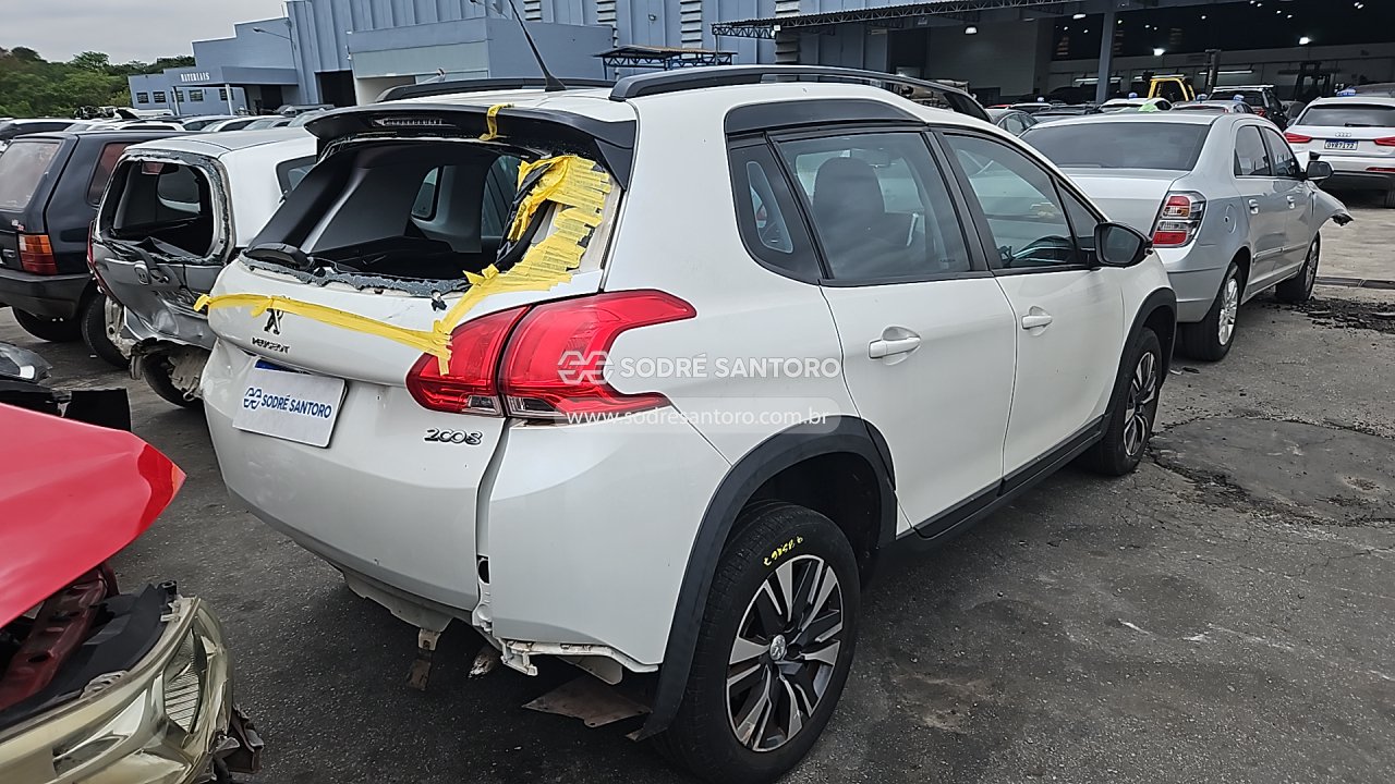 Peugeot 2008 Griffe Eat6 - 2019/2020 — foto 4 de 12
