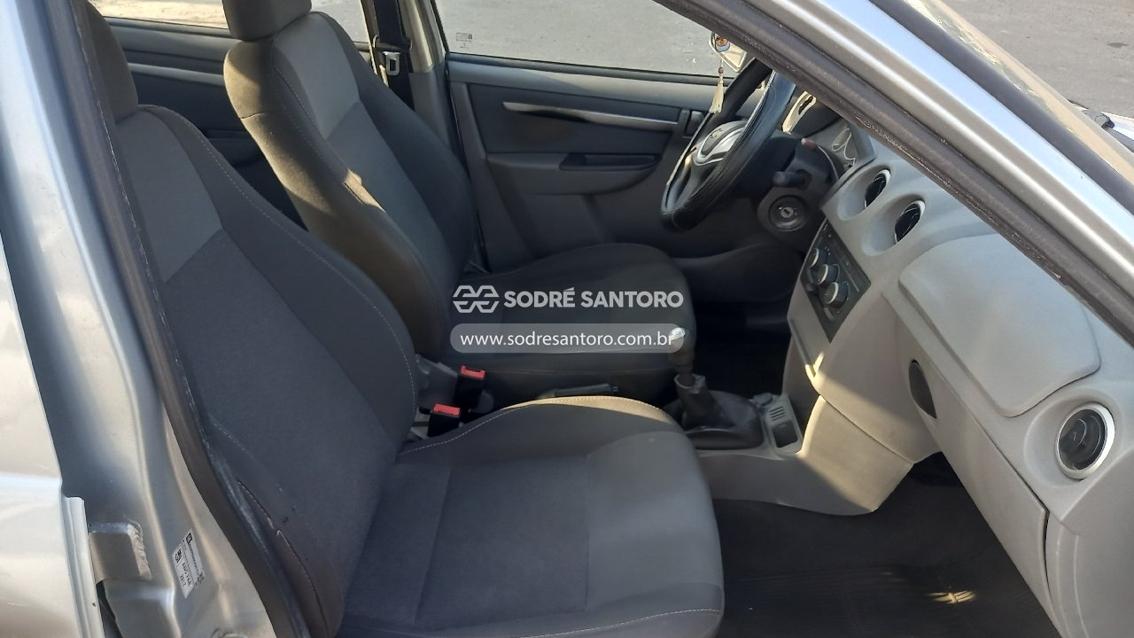 Chevrolet Prisma 1.4 LT - 2012/2012 — foto 8 de 11