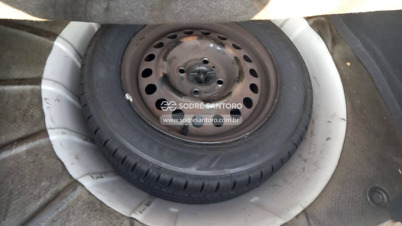 Chevrolet Prisma 1.4 LT - 2012/2012 — foto 9 de 11