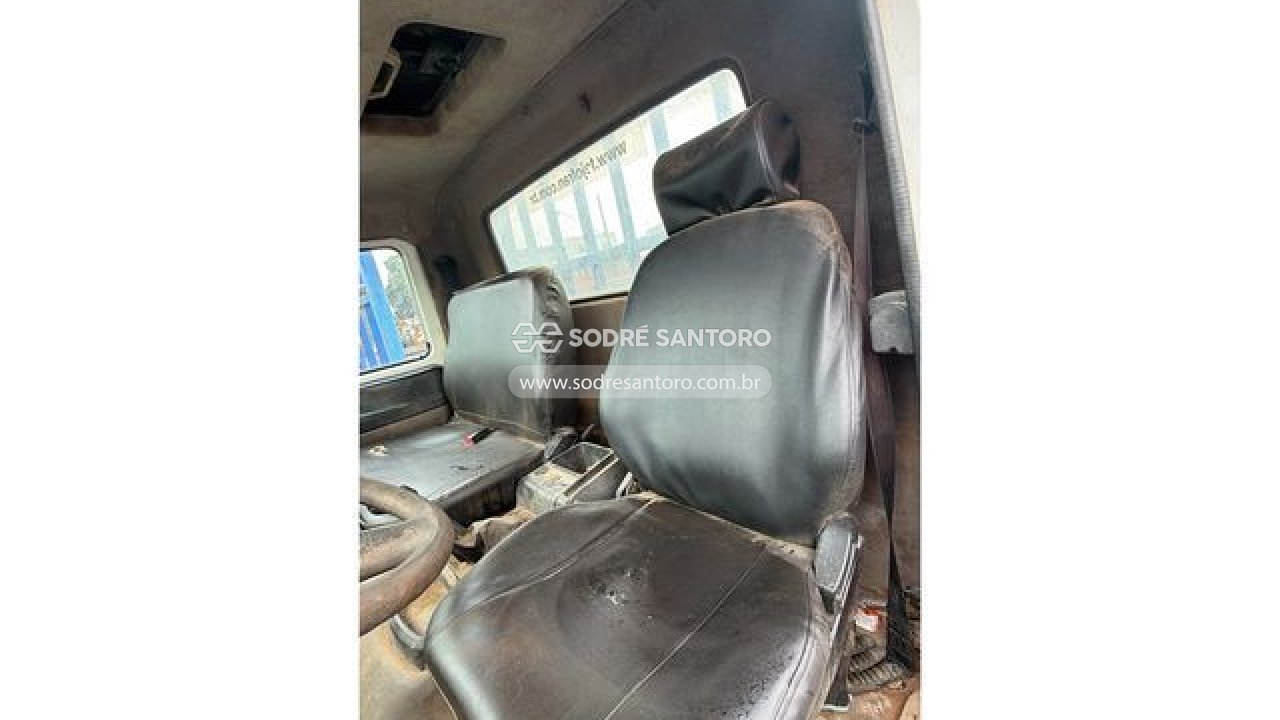 Volkswagen 8.160 Drc 4x2 - 2014/2015 — foto 4 de 8
