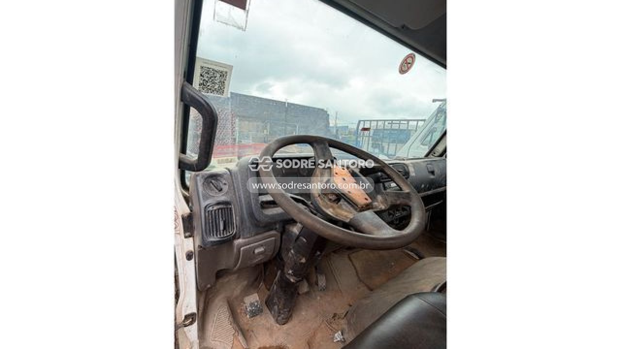 Volkswagen 8.160 Drc 4x2 - 2014/2015 — foto 5 de 8